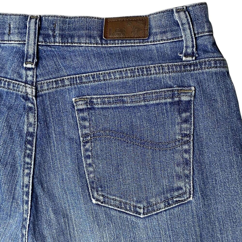 Lee Jeans Classic Relaxed Stretch Straight Leg Size 8 Short Denim Mom Jeans
